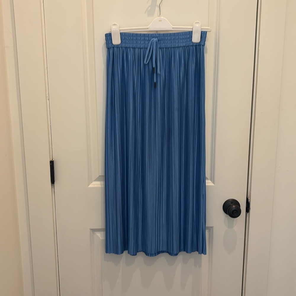 Alice + Olivia midi skirt